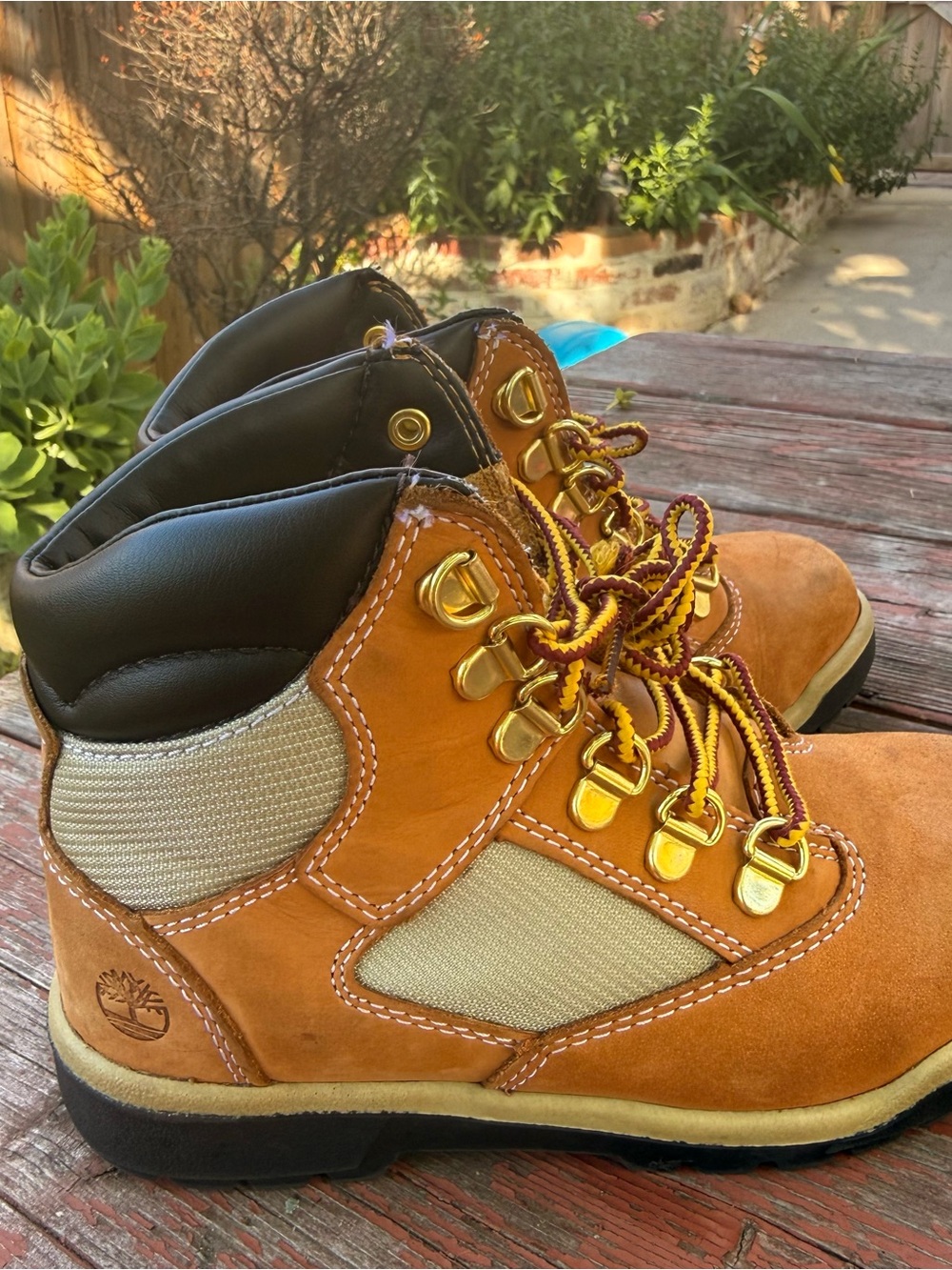 KIDS BROWN TIMBERLANDS